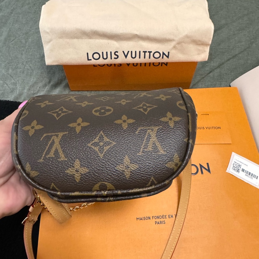 Authentic Louis Vuitton Mini Bumbag Monogram Canvas - Picture 6 of 11
